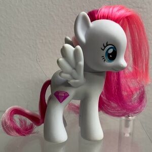My Little Pony G4 Friendship is Magic Diamond Rose Figure